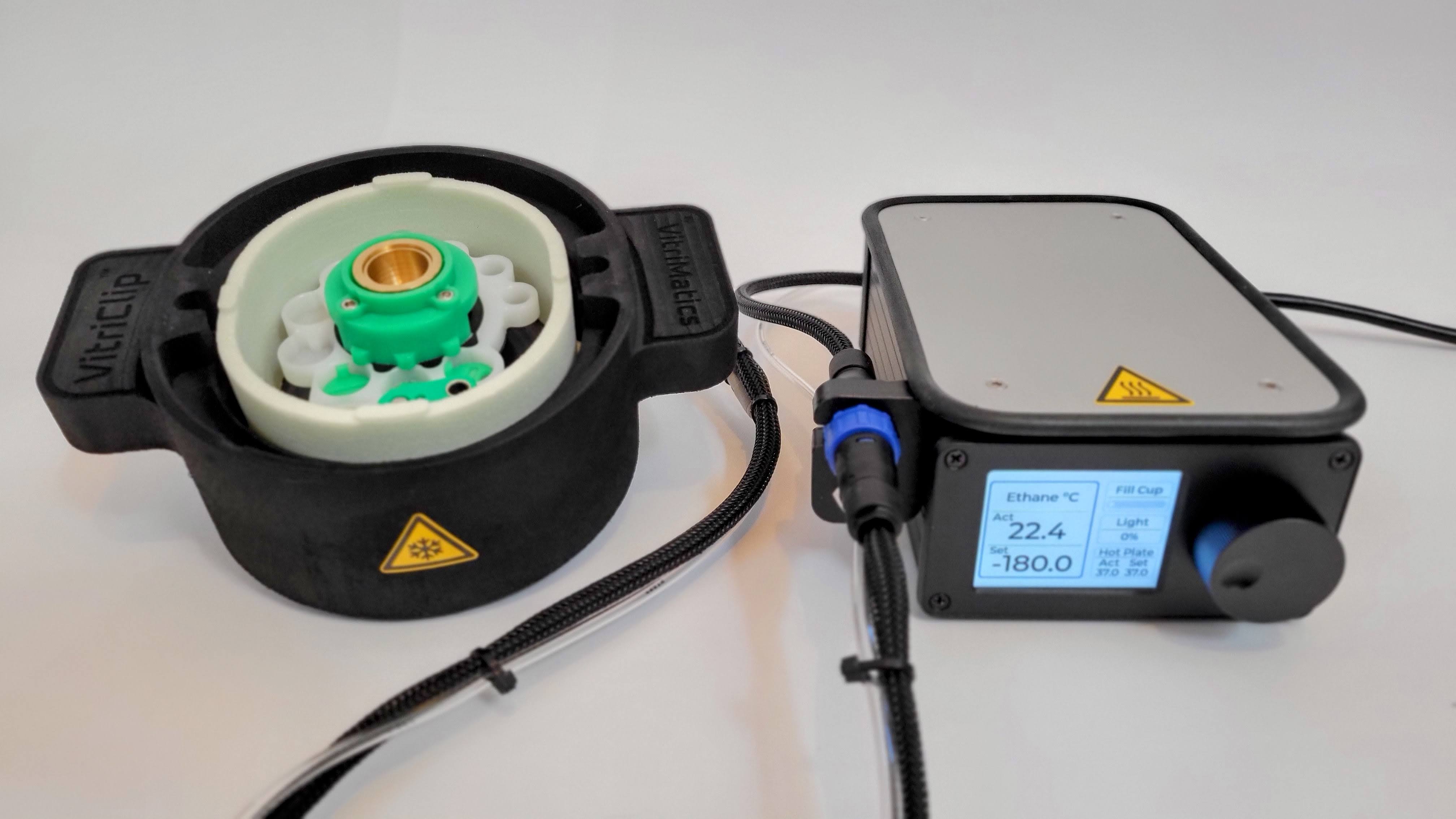 VitriClip — cryo-EM sample preparation tool